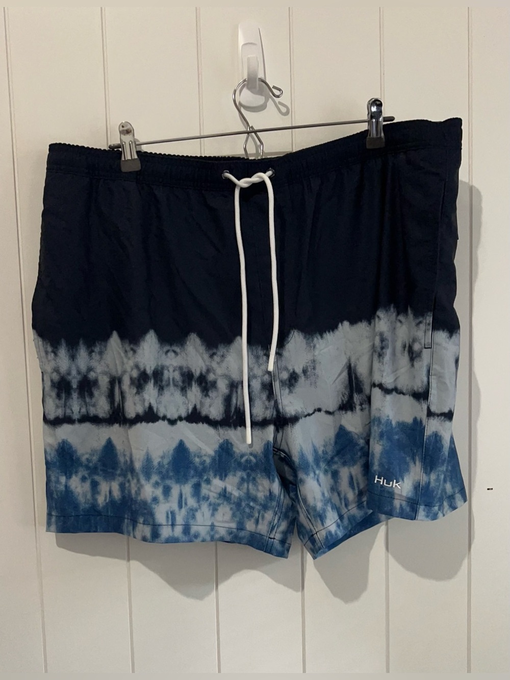 Huk NWT Swim Drunks shorts volley size XXL Tye dye blue